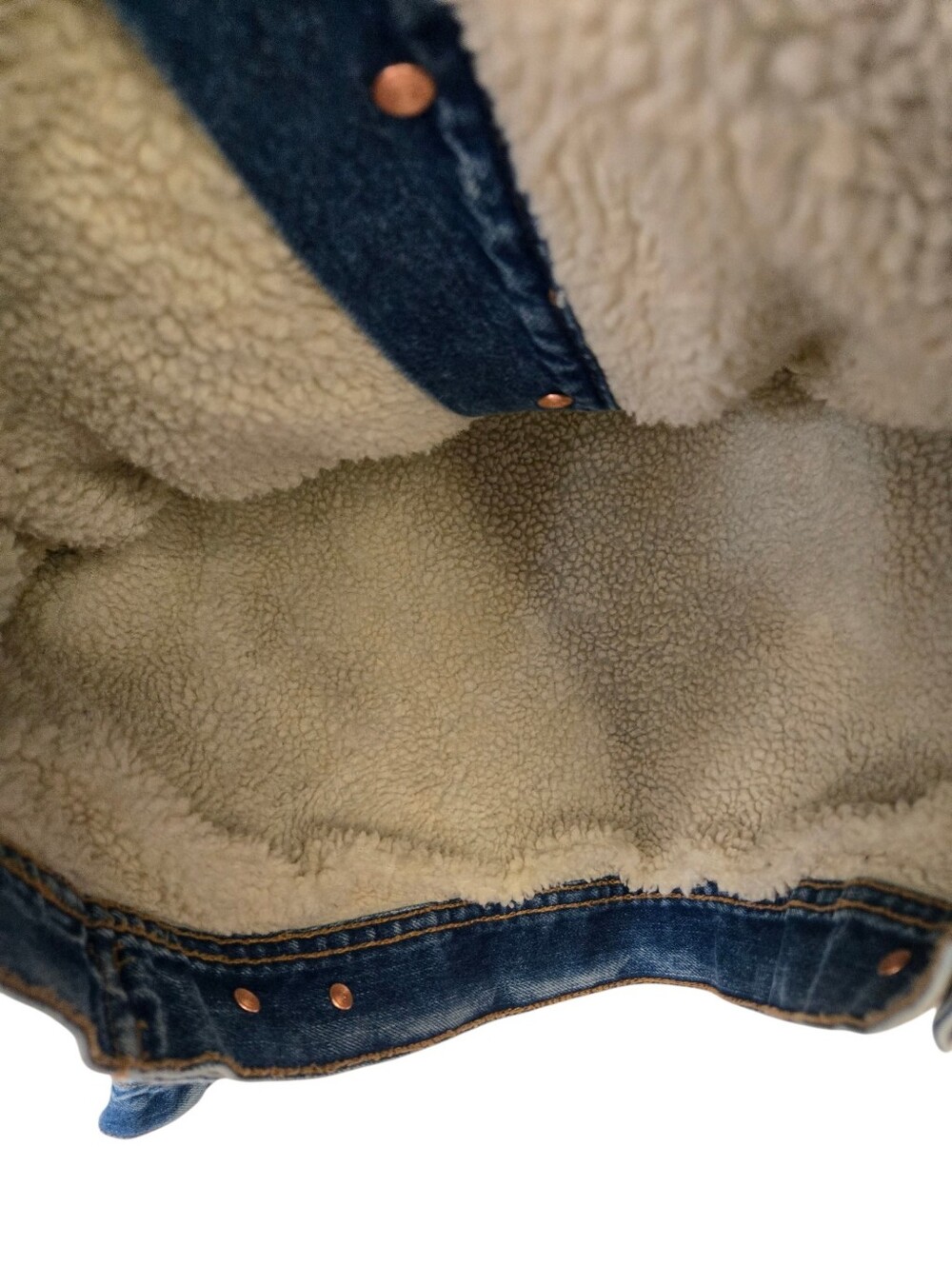 ✨ Old Navy Sherpa-Lined Boyfriend Denim Jacket - Size Small ✨ - Picture 5 of 6